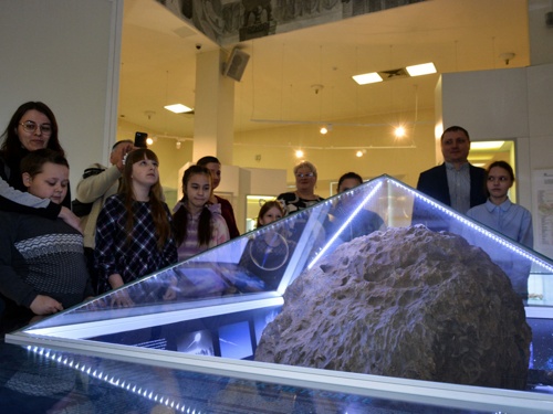 ПРИГЛАШАЕМ НА ЭКСКУРСИЮ "МЕТЕОРИТ. ГОРОДСКАЯ ЛЕГЕНДА"!