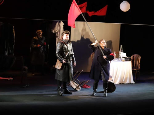 КАМЕРНЫЙ театр взял две награды Всероссийского фестиваля "СОТОВАРИЩИ-2019"