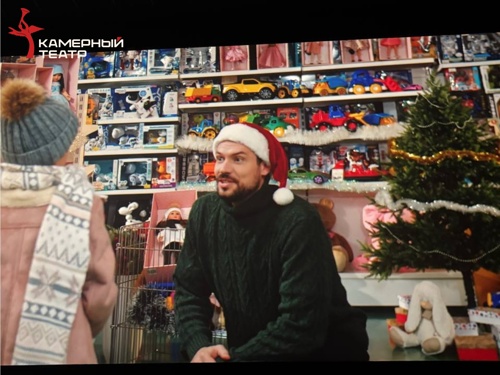 Артисты Камерного на больших экранах