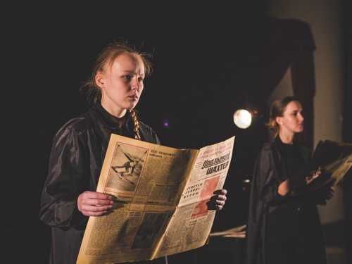 5-й день Камераты: отзывы на спектакль «Куб»