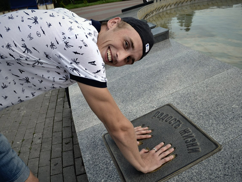 22 сентября театр открывает новый сезон, значительно пополнив труппу новыми актерами. К нашей радости, отслужив армию, в труппу вернулся Никита Башков.