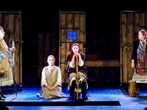 В преддверии  Дня Победы на сцене "Марьино поле"