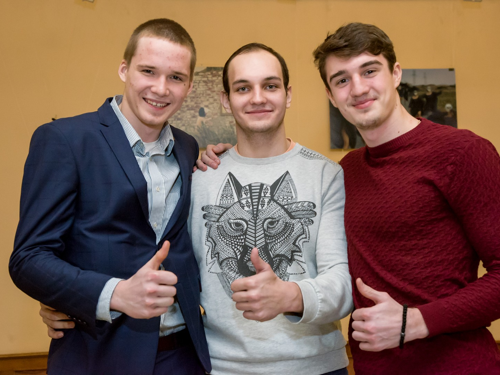 Медведи идут в театр