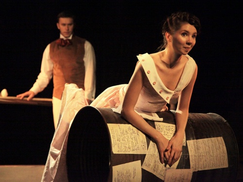 Состоялась премьера спектакля «Пленные духи»