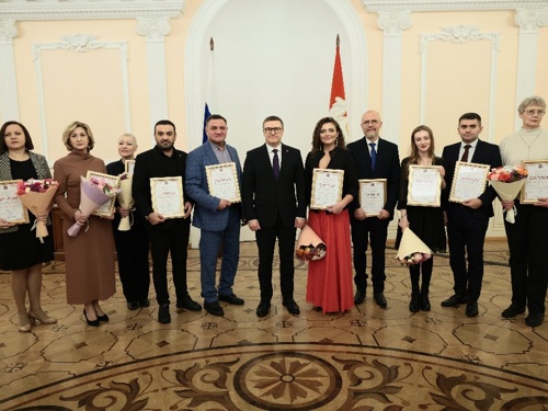 Губернатор Алексей Текслер вручил государственные премии Челябинской области в сфере культуры и искусства