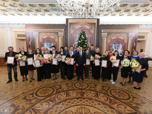 Алексей Текслер наградил представителей сферы культуры и искусства Южного Урала государственными премиями Челябинской области